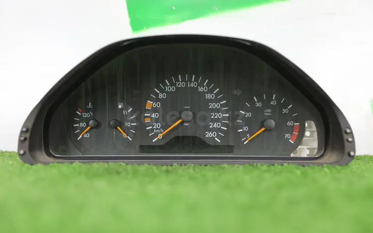 Щиток приборов на Mercedes W210 (210) за 20 000 тг. в Алматы