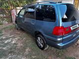 Volkswagen Sharan 2001 годаfor2 500 000 тг. в Уральск – фото 4