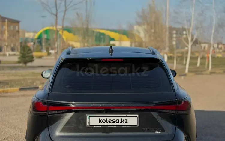 Lexus RX 350 2023 года за 40 000 000 тг. в Актобе