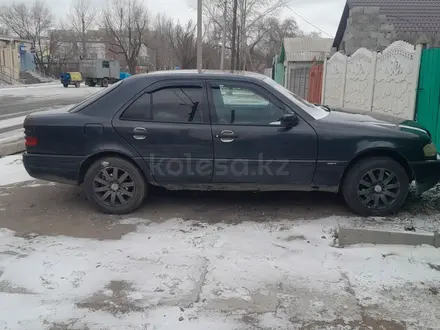 Mercedes-Benz C 220 1993 года за 1 500 000 тг. в Павлодар – фото 3