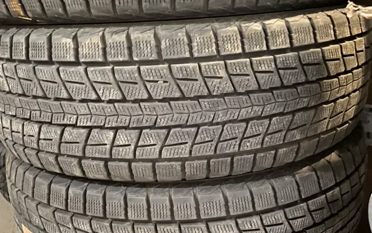 225/65/17 Dunlop, отличный зимний комплект шин за 95 000 тг. в Алматы