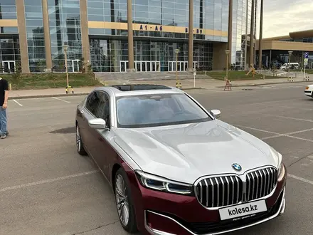 BMW 750 2020 года за 48 900 000 тг. в Астана