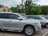 Toyota Highlander 2008 года за 8 700 000 тг. в Алматы – фото 4