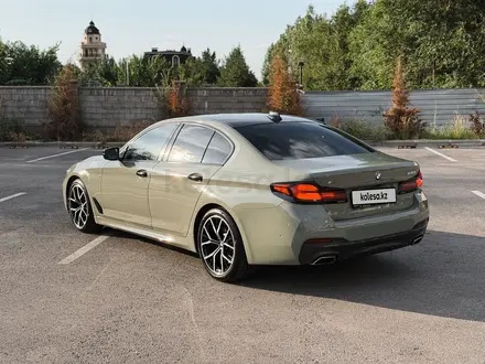BMW 530 2022 года за 24 700 000 тг. в Алматы – фото 11