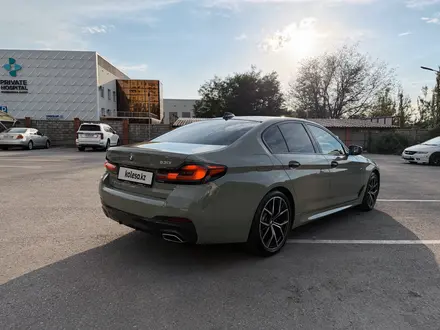 BMW 530 2022 года за 24 700 000 тг. в Алматы – фото 6