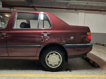 Volkswagen Vento 1993 года за 2 350 000 тг. в Астана – фото 11