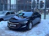 Chevrolet Malibu 2020 года за 9 400 000 тг. в Семей