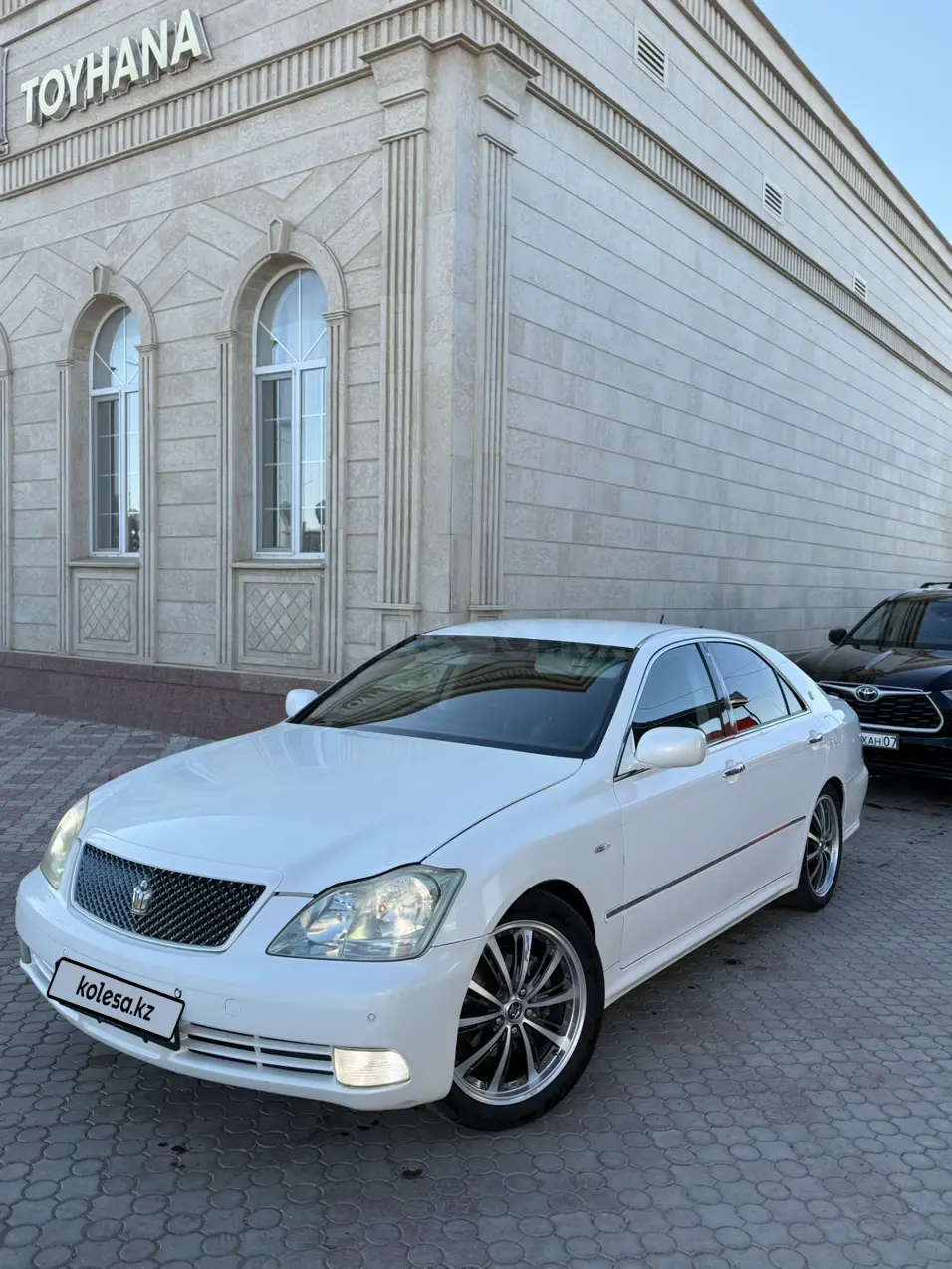 Toyota Crown, 2005