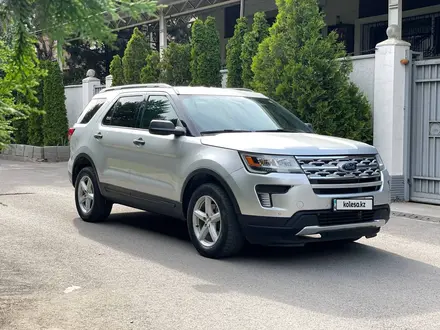 Ford Explorer 2018 года за 18 700 000 тг. в Алматы – фото 19