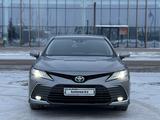 Toyota Camry 2023 года за 20 100 000 тг. в Астана – фото 2