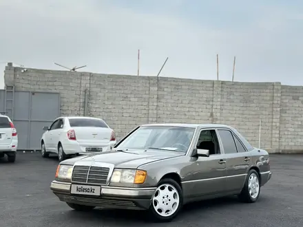 Mercedes-Benz E 230 1989 года за 1 890 000 тг. в Шымкент