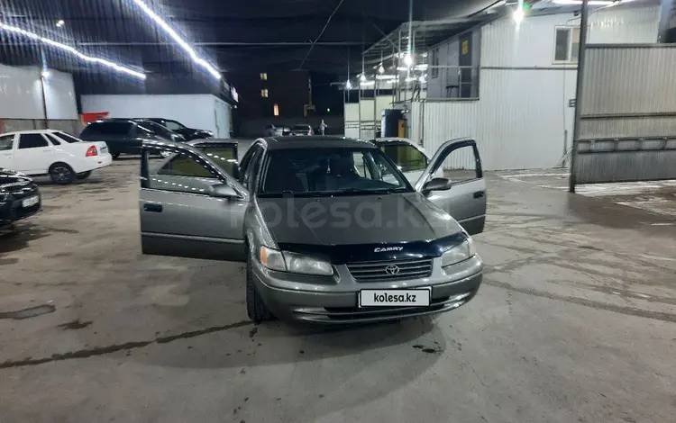 Toyota Camry 1998 годаүшін3 300 000 тг. в Алматы