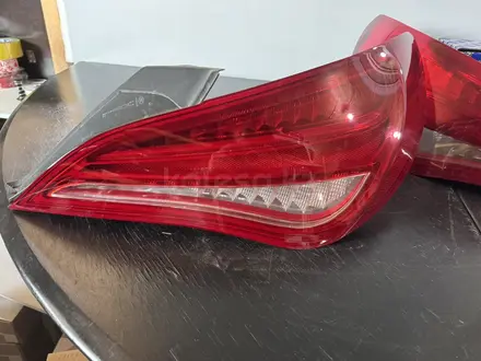 Задний фонарь правый и левый MercedesCLA C117 2014-2019 за 90 000 тг. в Алматы