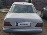 Mercedes-Benz E 200 1994 года за 1 800 000 тг. в Уральск