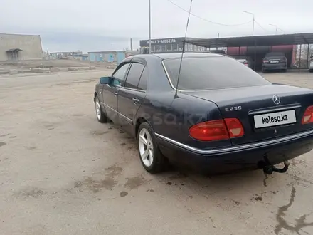 Mercedes-Benz E 230 1995 года за 2 450 000 тг. в Сатпаев – фото 3