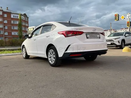 Hyundai Accent 2021 года за 8 100 000 тг. в Петропавловск – фото 9