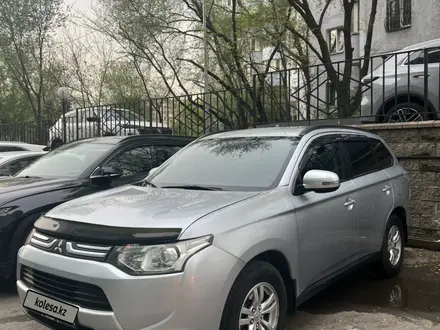 Mitsubishi Outlander 2012 года за 6 950 000 тг. в Алматы