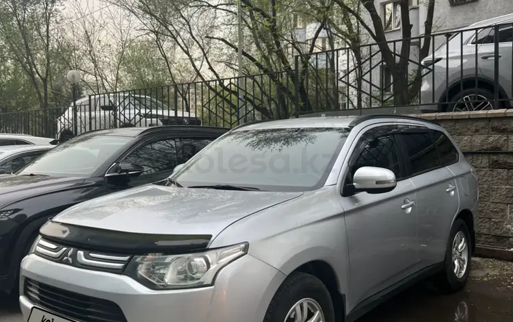 Mitsubishi Outlander 2012 года за 6 950 000 тг. в Алматы