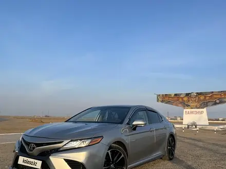 Toyota Camry 2019 года за 13 310 000 тг. в Байконыр – фото 2