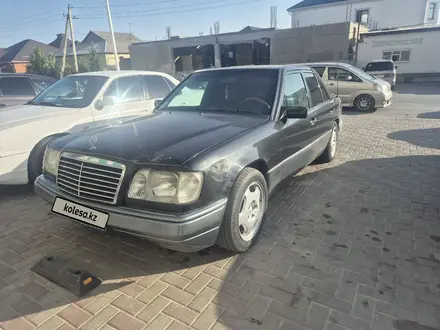 Mercedes-Benz E 220 1994 года за 2 500 000 тг. в Кызылорда – фото 3