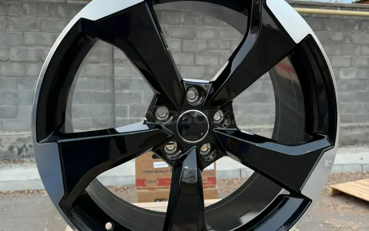 F9377 R19x8, 5J ET32 5x112 D66.6 Black Machined Face за 380 000 тг. в Алматы
