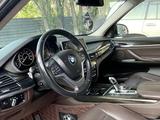 BMW X5 2015 года за 17 300 000 тг. в Алматы – фото 5