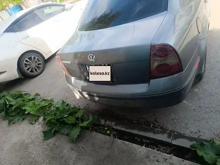 Volkswagen Passat 2003 года за 1 700 000 тг. в Костанай – фото 4