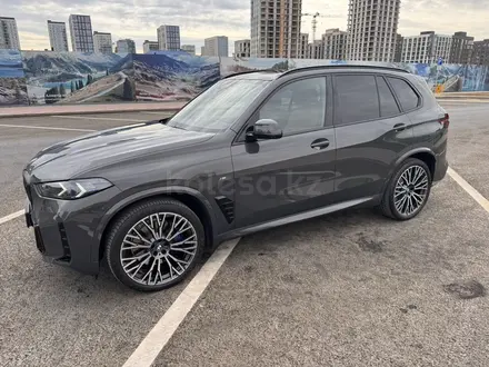 BMW X5 2025 года за 69 800 000 тг. в Астана