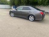 Toyota Camry 2014 годаүшін4 900 000 тг. в Уральск – фото 2