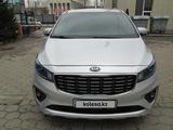 Kia Carnival 2019 года за 10 000 000 тг. в Караганда – фото 2