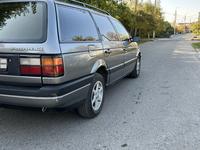 Volkswagen Passat 1992 годаүшін2 000 000 тг. в Тараз