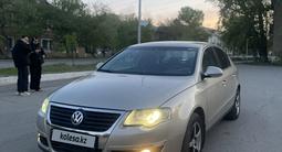 Volkswagen Passat 2005 годаүшін3 599 000 тг. в Астана – фото 2