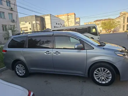 Toyota Sienna 2012 года за 11 150 000 тг. в Атырау – фото 4