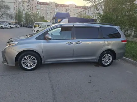 Toyota Sienna 2012 года за 11 150 000 тг. в Атырау – фото 7