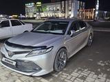 Toyota Camry 2019 годаүшін13 000 000 тг. в Актобе – фото 5