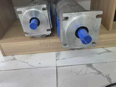 Гидронасос 4х секционный на автокран XCMG 25-50 тонн за 350 000 тг. в Алматы – фото 4