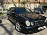 Mercedes-Benz E 320 1999 года за 4 250 000 тг. в Тараз – фото 2