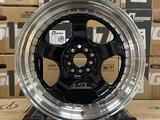 Ks089 R18 9, 5J 5X100/5x114, 3 ET22 73, 1 GLOSS BLACK LP за 360 000 тг. в Алматы