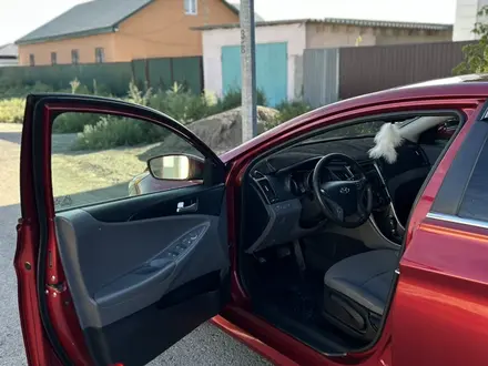 Hyundai Sonata 2014 года за 6 300 000 тг. в Атырау – фото 8