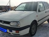 Volkswagen Golf 1993 годаүшін1 400 000 тг. в Есиль