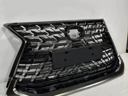 Решетка радиатора LEXUS LX570,450D ORIGINAL за 150 000 тг. в Алматы – фото 2