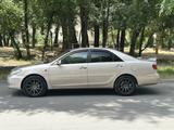 Toyota Camry 2003 года за 3 200 000 тг. в Тараз – фото 3