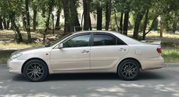 Toyota Camry 2003 года за 3 000 000 тг. в Тараз – фото 3