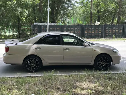 Toyota Camry 2003 года за 3 000 000 тг. в Тараз – фото 6