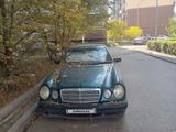 Mercedes-Benz E 230 1996 года за 1 600 000 тг. в Алматы – фото 2