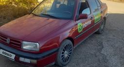 Volkswagen Vento 1995 года за 1 500 000 тг. в Караганда – фото 2