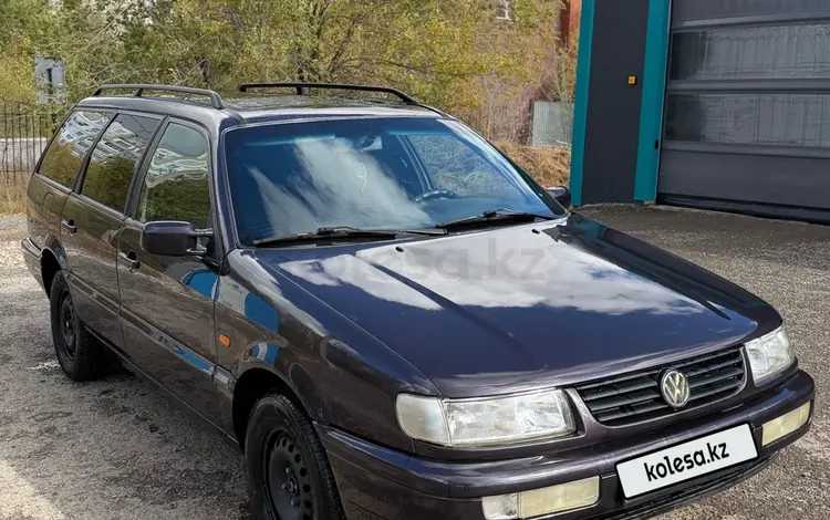 Volkswagen Passat 1994 годаүшін2 100 000 тг. в Караганда