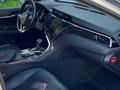 Toyota Camry 2019 года за 14 790 000 тг. в Алматы – фото 11