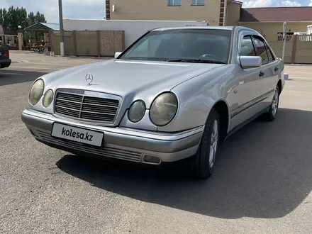 Mercedes-Benz E 230 1996 года за 3 500 000 тг. в Кокшетау – фото 4