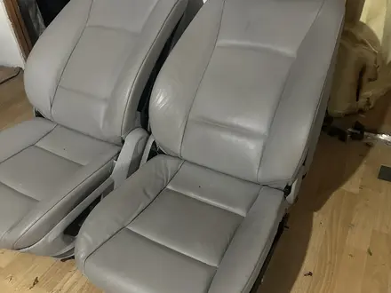 Сиденья передние bmw 5 series F10 за 180 000 тг. в Караганда – фото 2